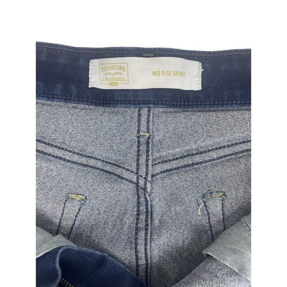 Signature Levi Strauss Gold Mid-Rise Stretch Skinny Dark Wash Jeans 16 Short - Picture 4 of 15
